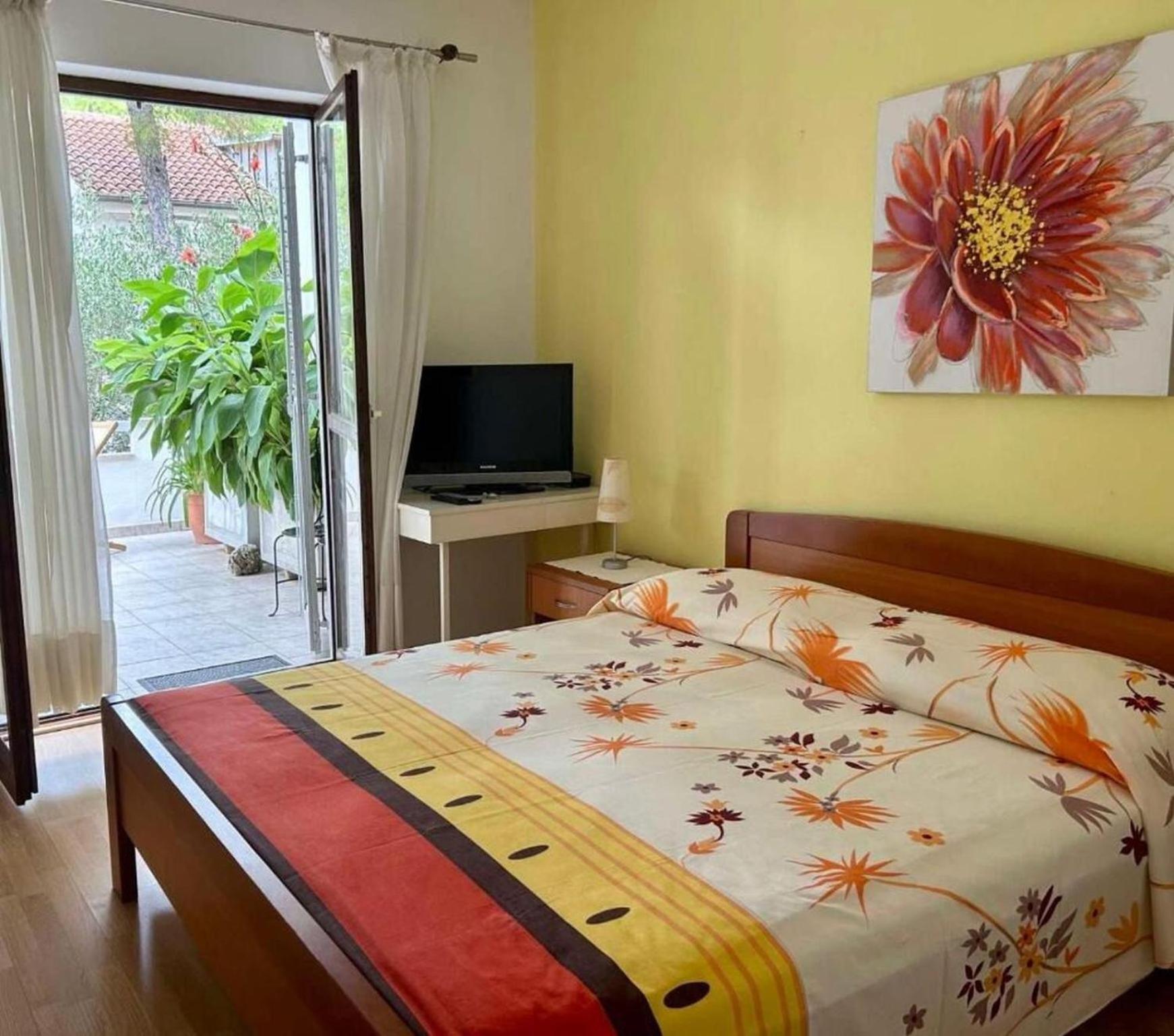 Apartments Matkov - Quite And Peaceful Location Jelsa  Kültér fotó