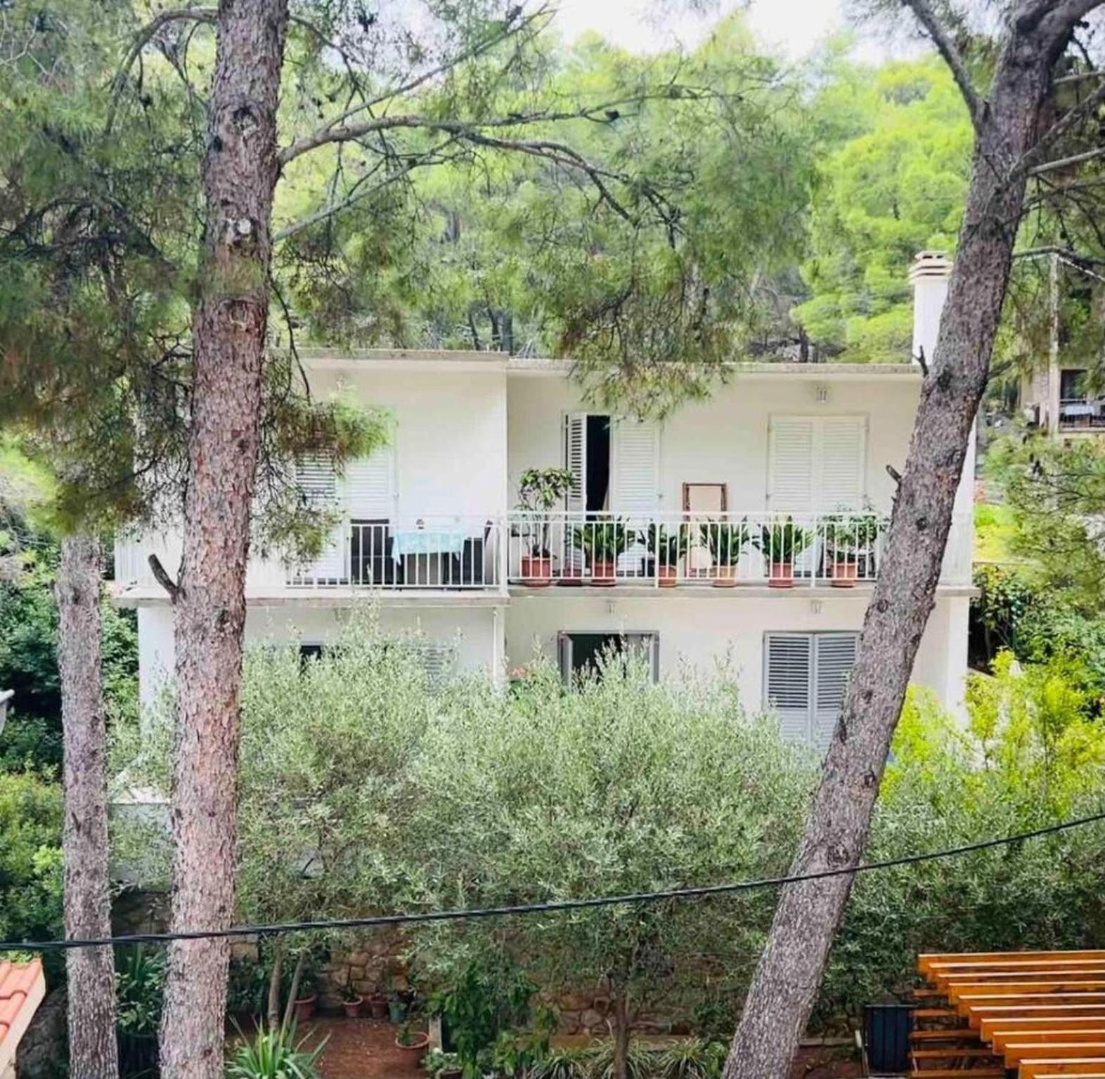 Apartments Matkov - Quite And Peaceful Location Jelsa  Kültér fotó